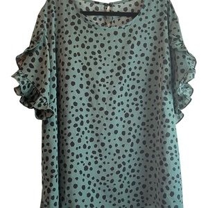 SHEIN woman’s top, green with black polka dots, butterfly sleeve, size 3X.